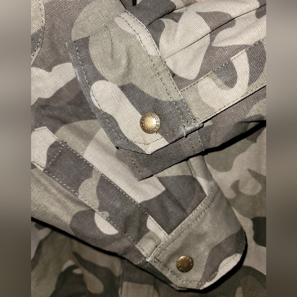 Dickies Men's Camo Jacket - Picture 9 of 9